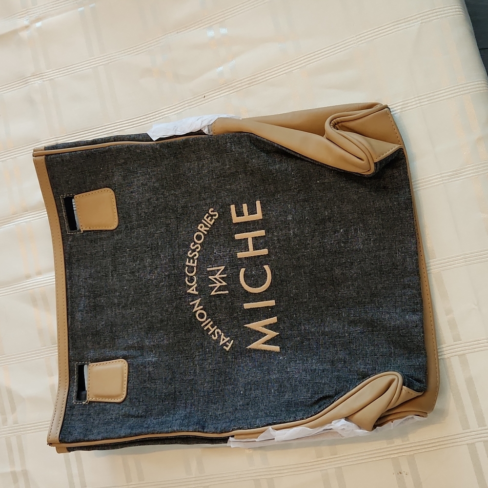 Black Jean and tan miche shell